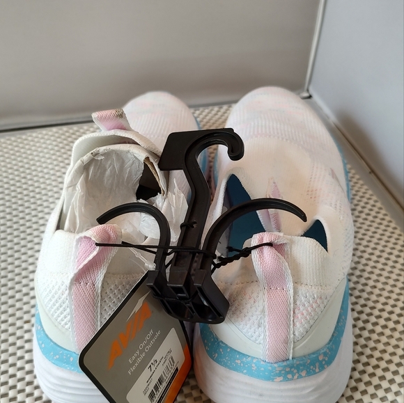 Avia Women's Slip On Athletic Sneakers - Picture 3 of 8